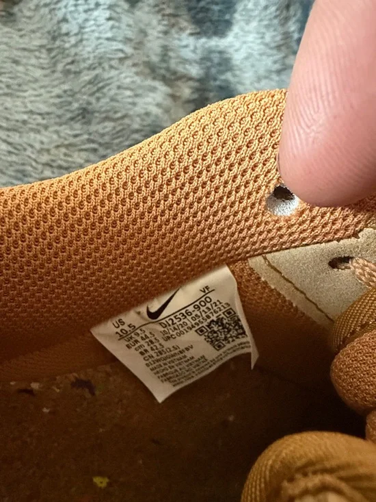 Nike Men’s Air Force 1 Happy Pinneapple - Picture 14 of 16